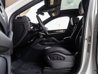 2026 Porsche Cayenne Coupe