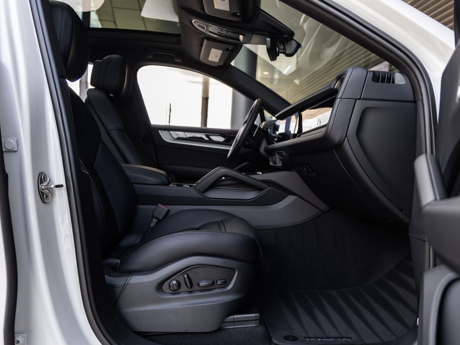 2026 Porsche Cayenne Coupe