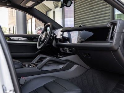 2026 Porsche Cayenne Coupe