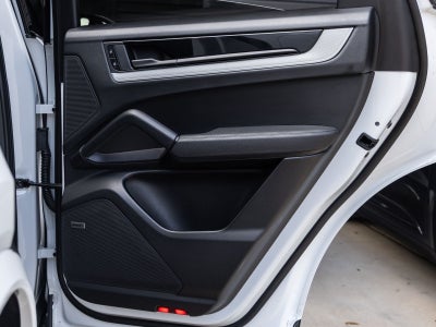 2024 Porsche Cayenne Coupe