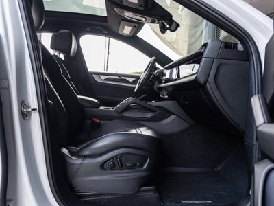 2024 Porsche Cayenne Coupe