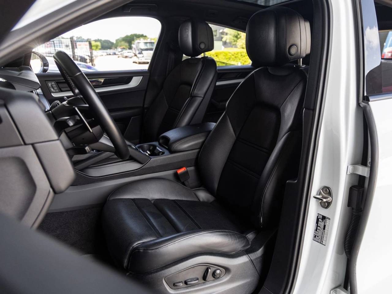 2024 Porsche Cayenne Coupe