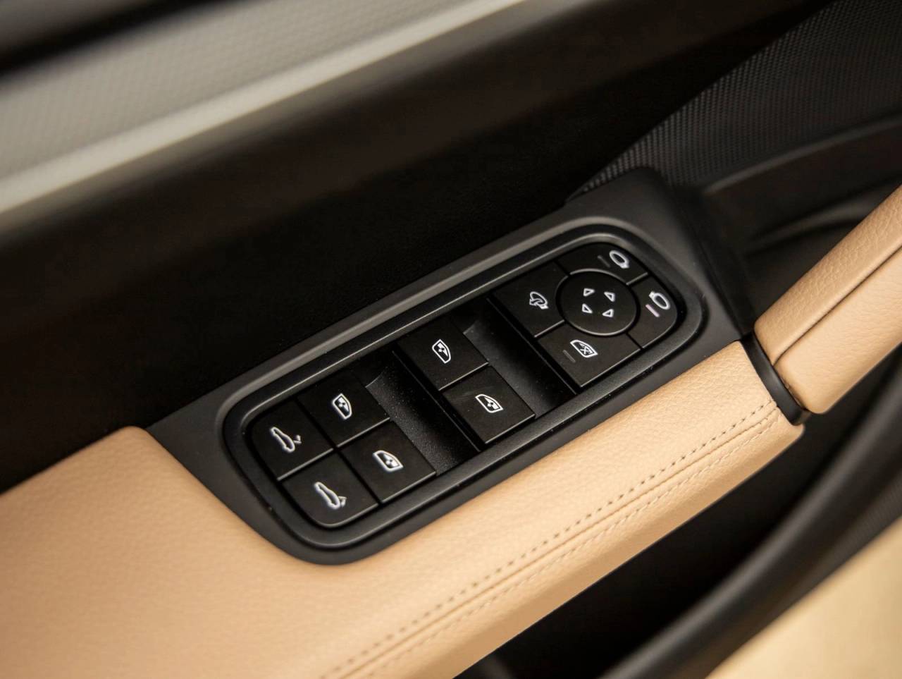2026 Porsche Cayenne Coupe