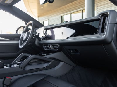 2026 Porsche Cayenne Coupe