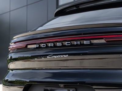 2025 Porsche Cayenne Coupe