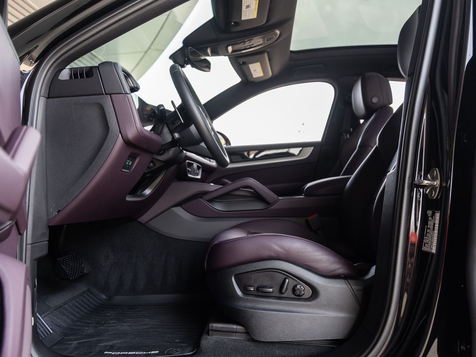 2025 Porsche Cayenne Coupe