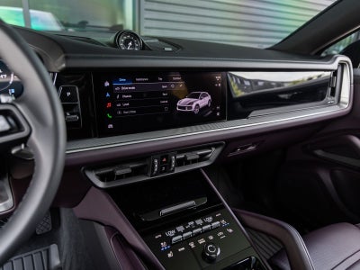 2025 Porsche Cayenne Coupe
