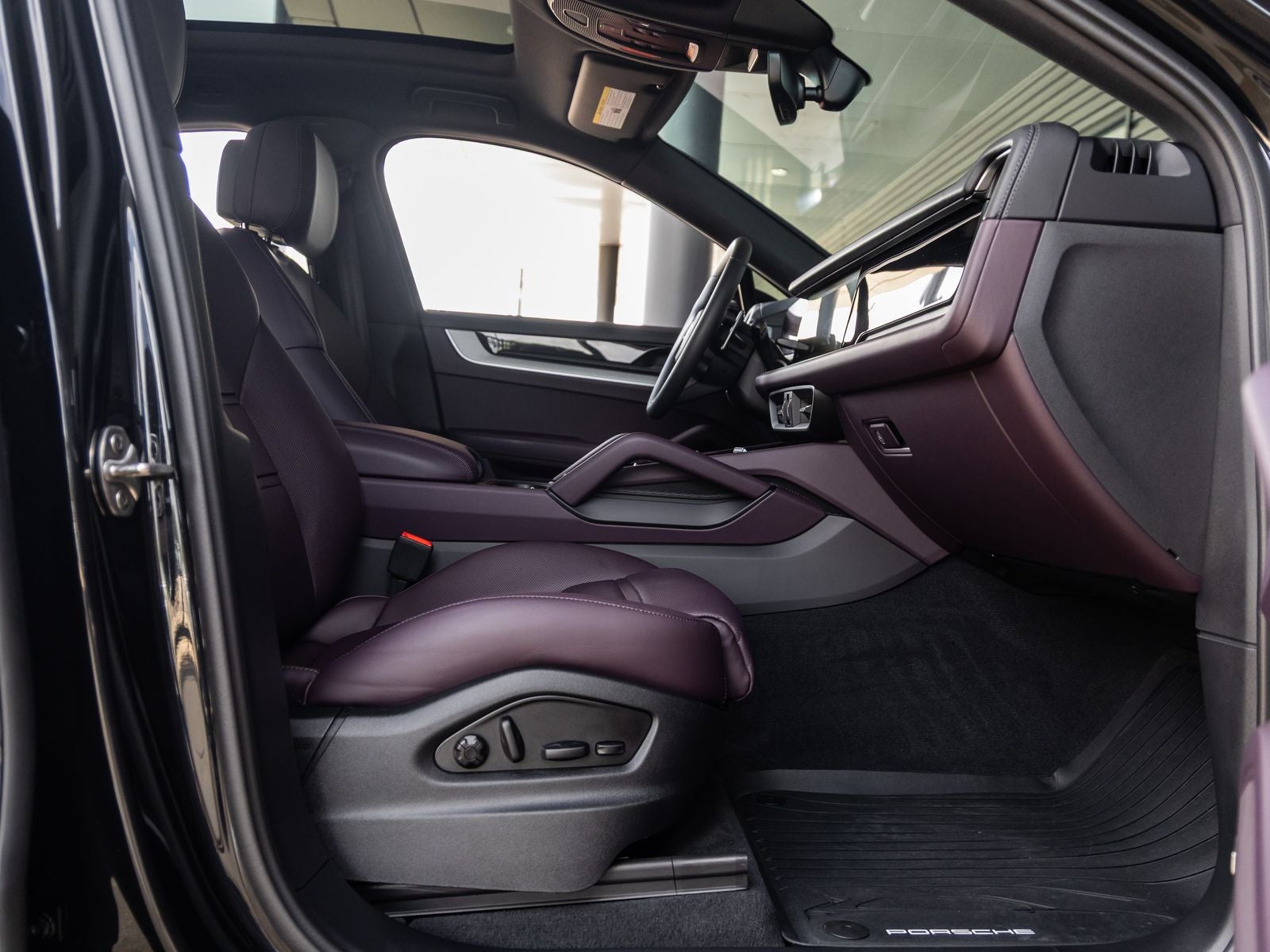 2025 Porsche Cayenne Coupe