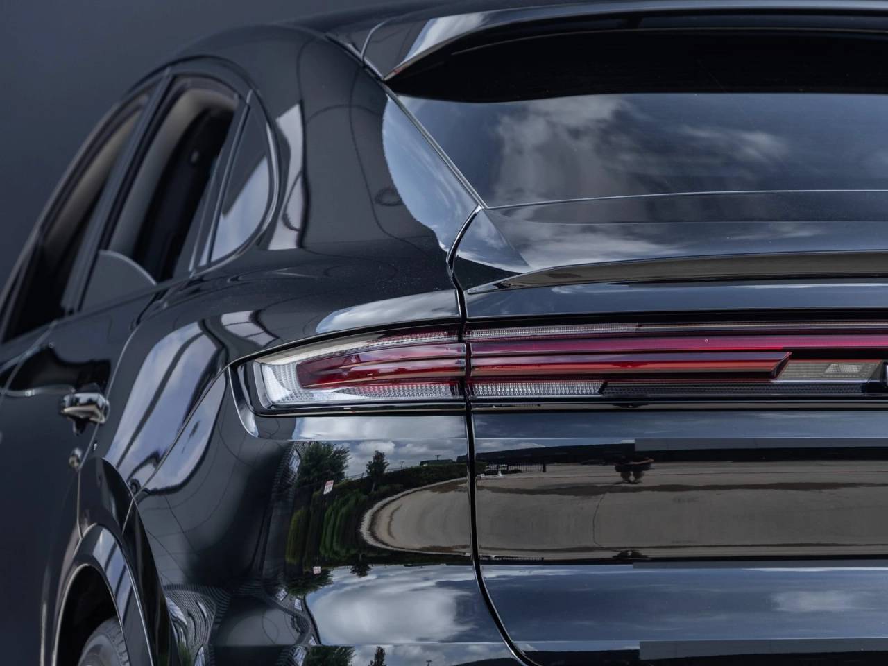 2025 Porsche Cayenne Coupe