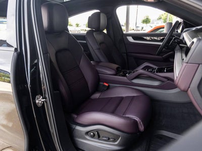 2025 Porsche Cayenne Coupe