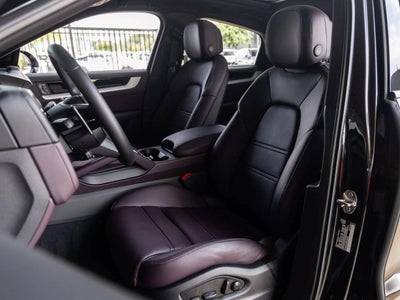 2025 Porsche Cayenne Coupe