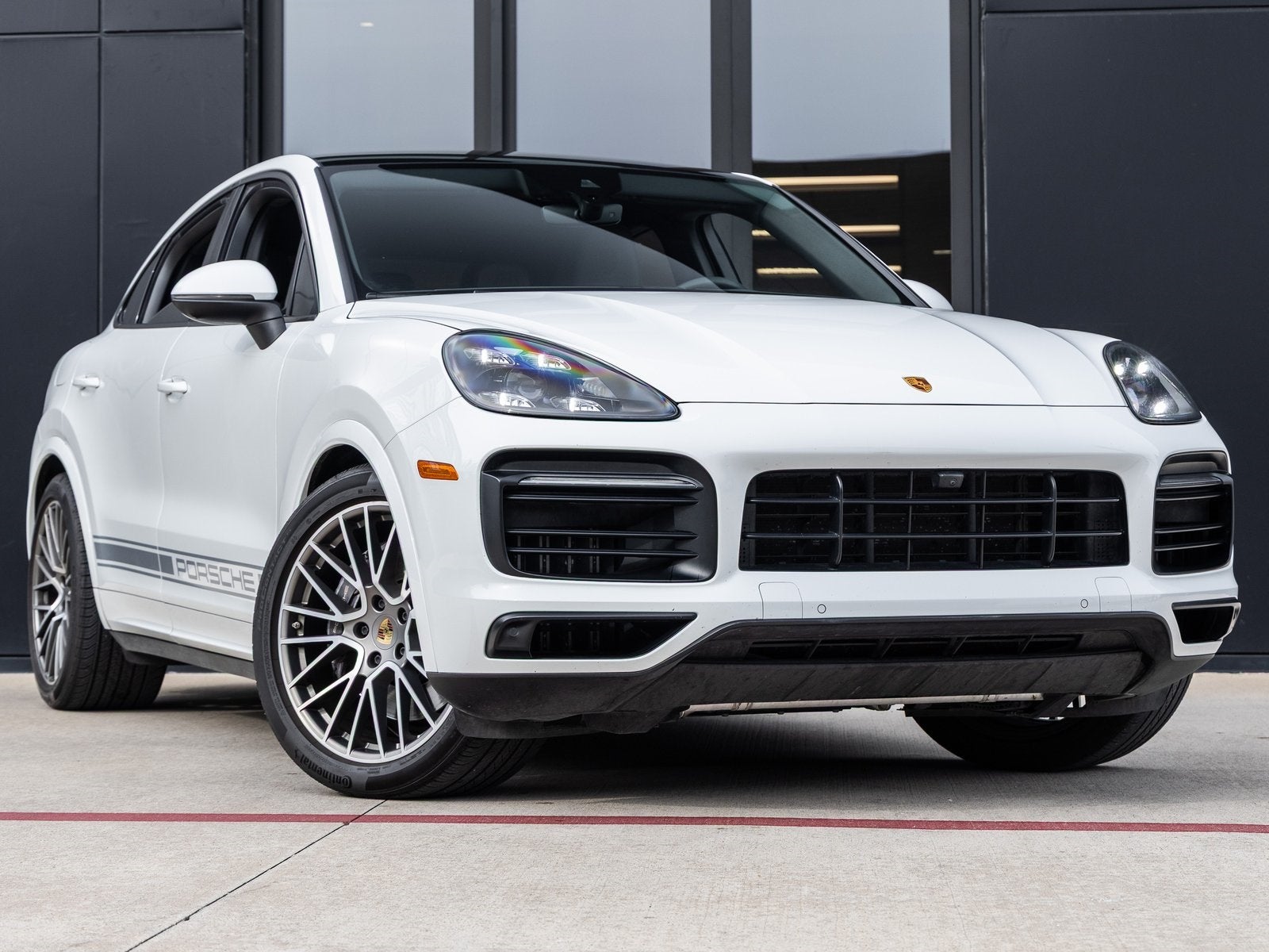 2022 Porsche Cayenne Coupe Cayenne Coupe Platinum Edition