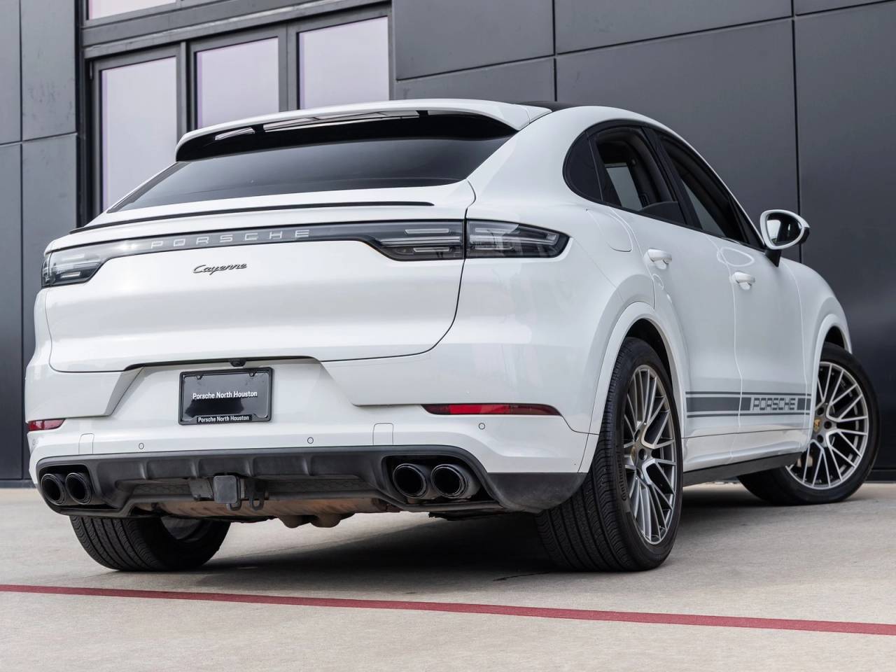 2022 Porsche Cayenne Coupe Cayenne Coupe Platinum Edition