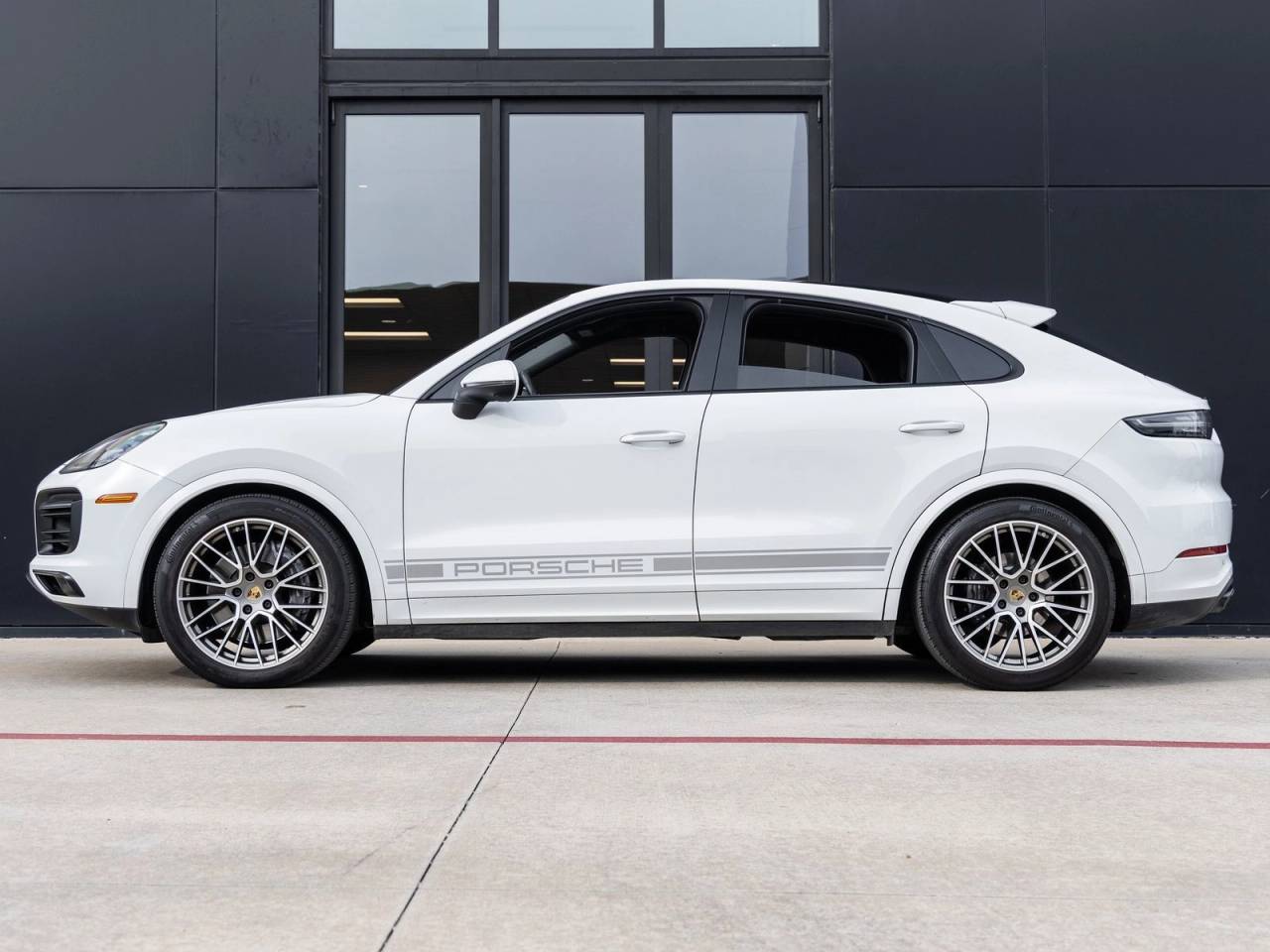 2022 Porsche Cayenne Coupe Cayenne Coupe Platinum Edition