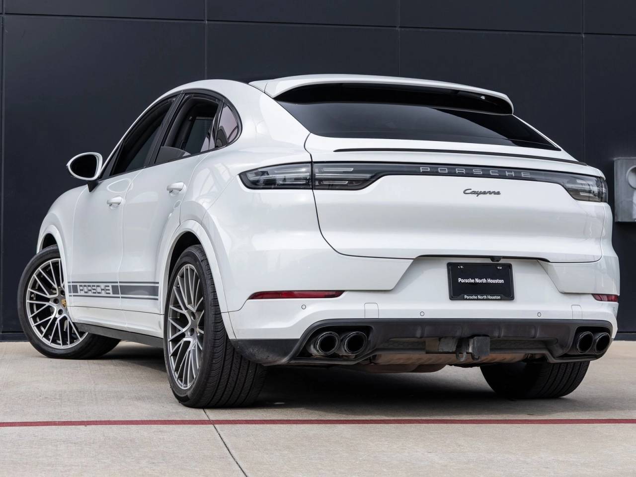 2022 Porsche Cayenne Coupe Cayenne Coupe Platinum Edition