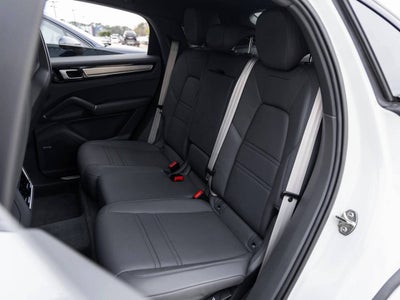 2022 Porsche Cayenne Coupe Cayenne Coupe Platinum Edition