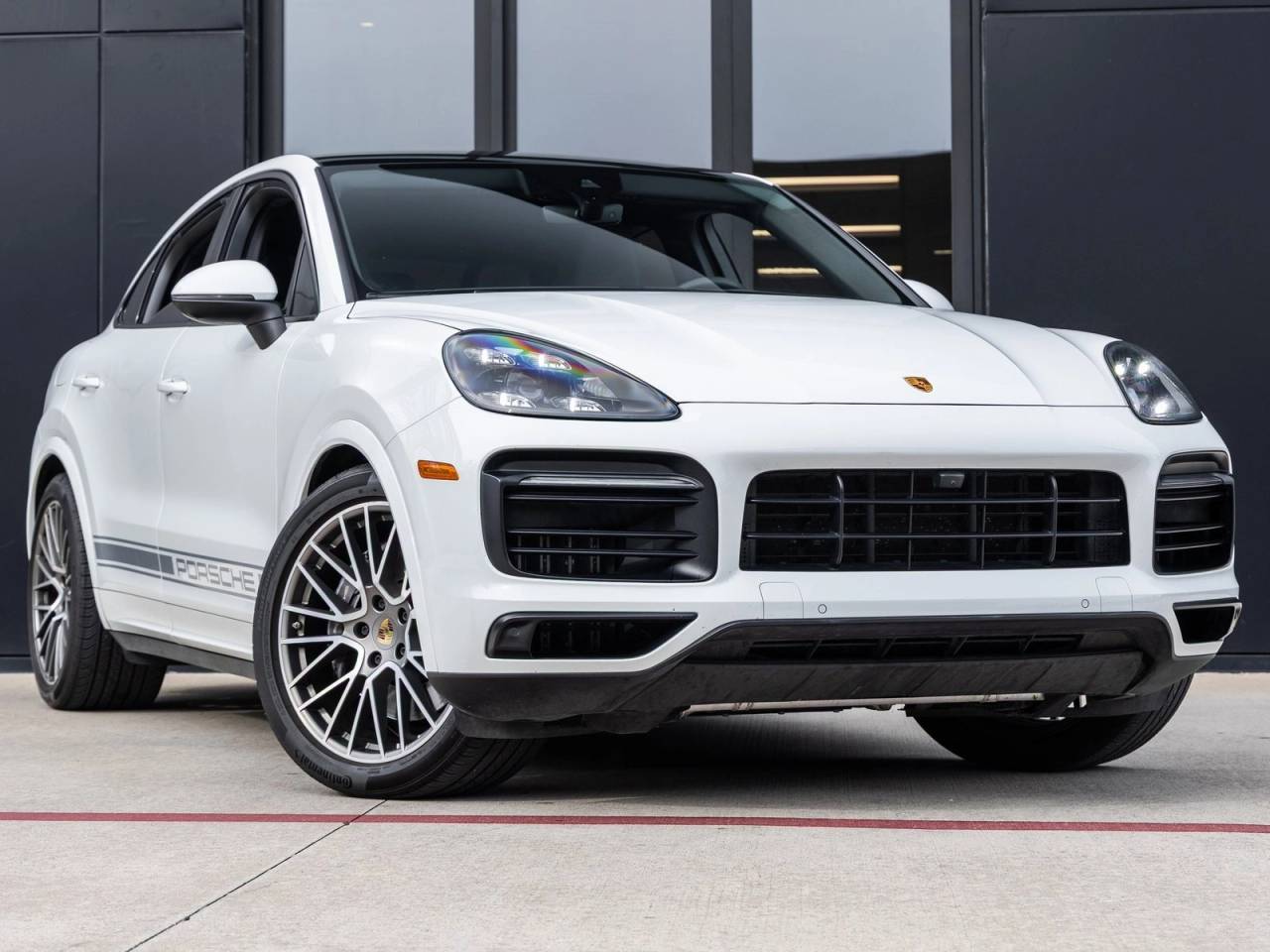 2022 Porsche Cayenne Coupe Cayenne Coupe Platinum Edition