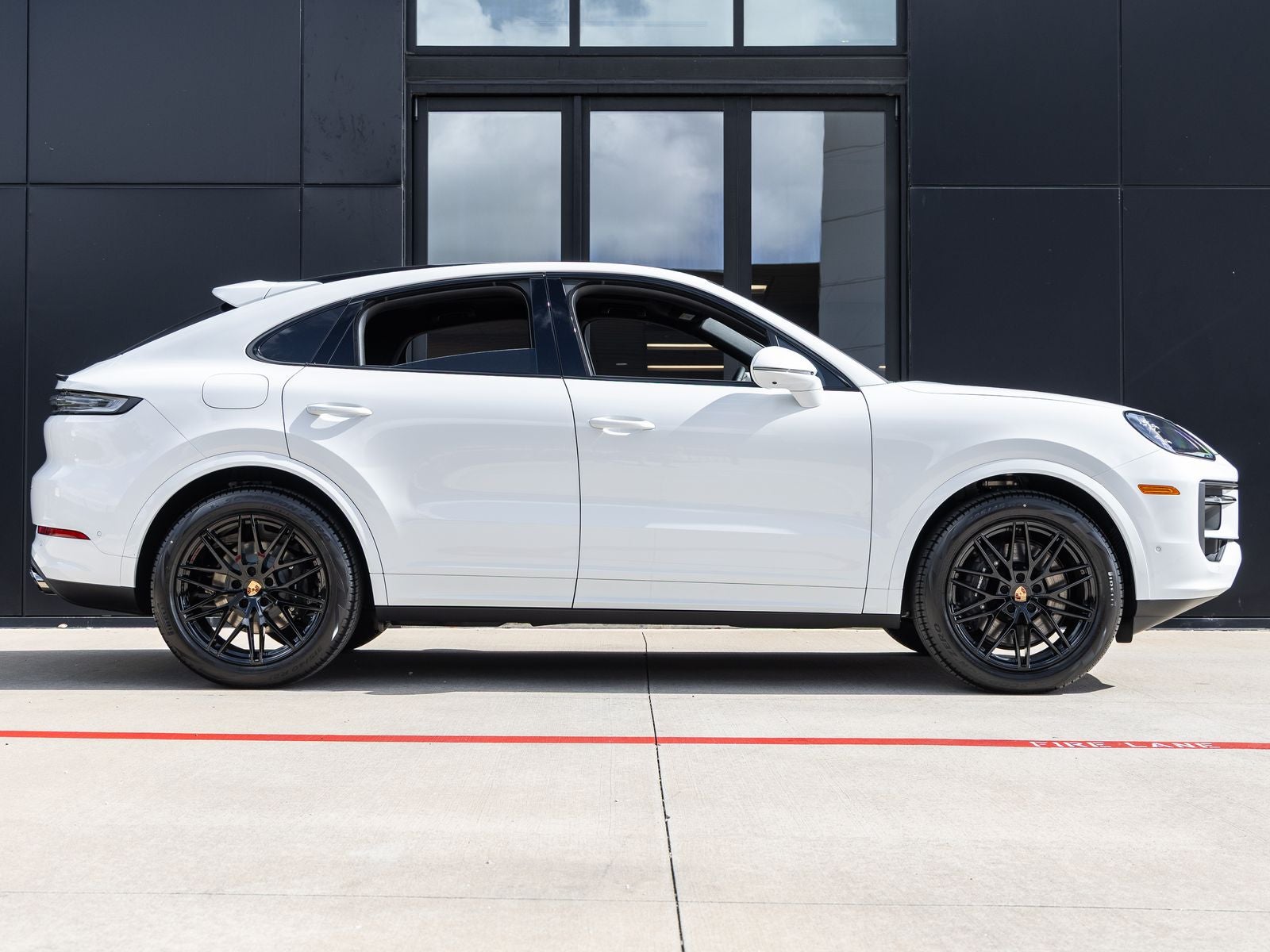 2026 Porsche Cayenne Coupe Base