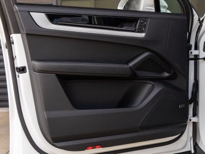 2026 Porsche Cayenne Coupe Base