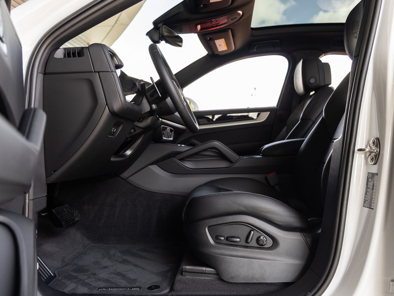 2026 Porsche Cayenne Coupe Base