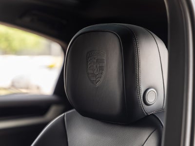 2026 Porsche Cayenne Coupe Base