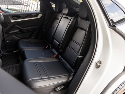 2026 Porsche Cayenne Coupe Base