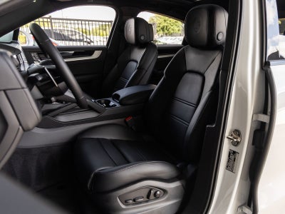 2026 Porsche Cayenne Coupe Base