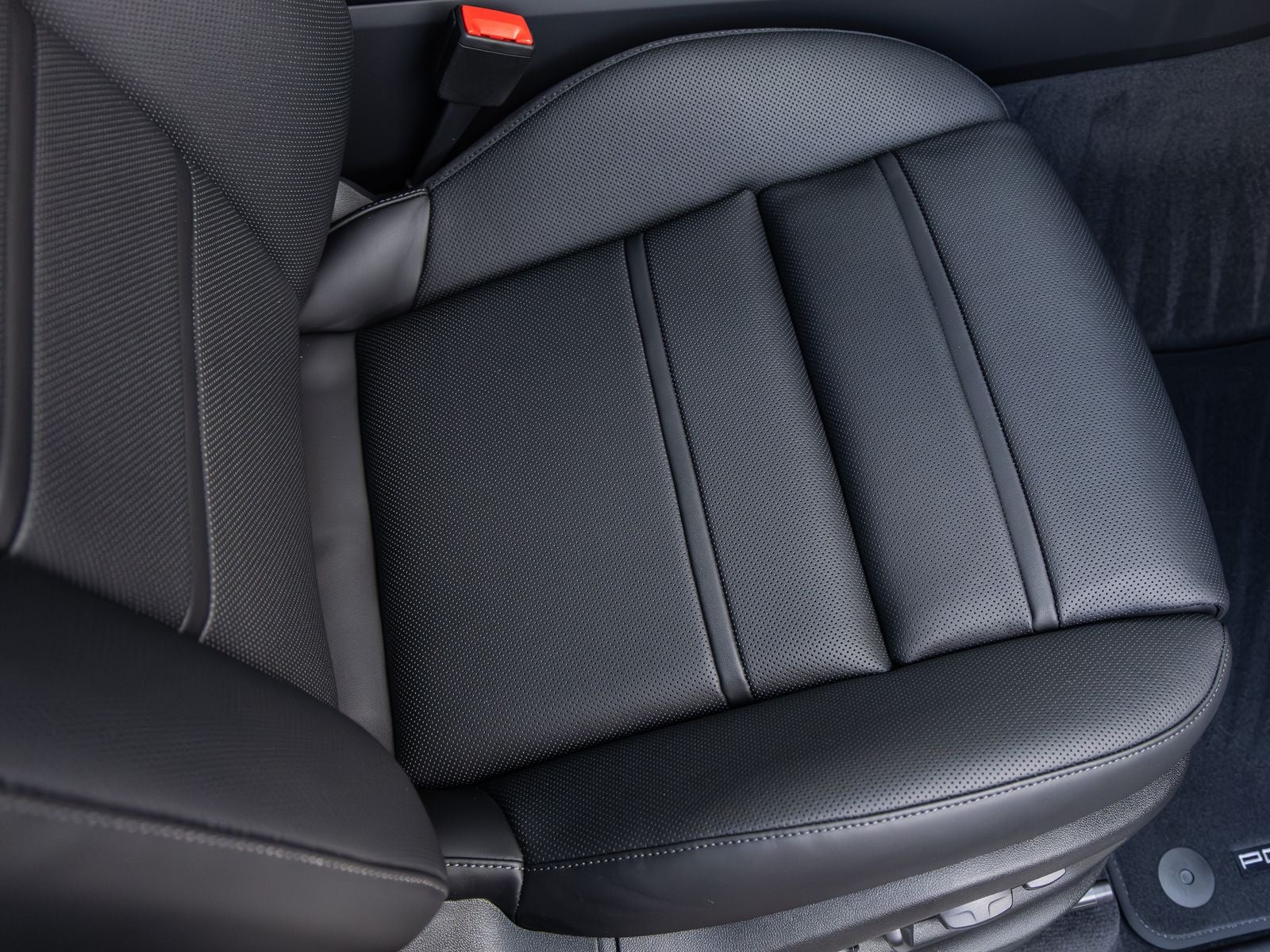 2026 Porsche Cayenne Coupe