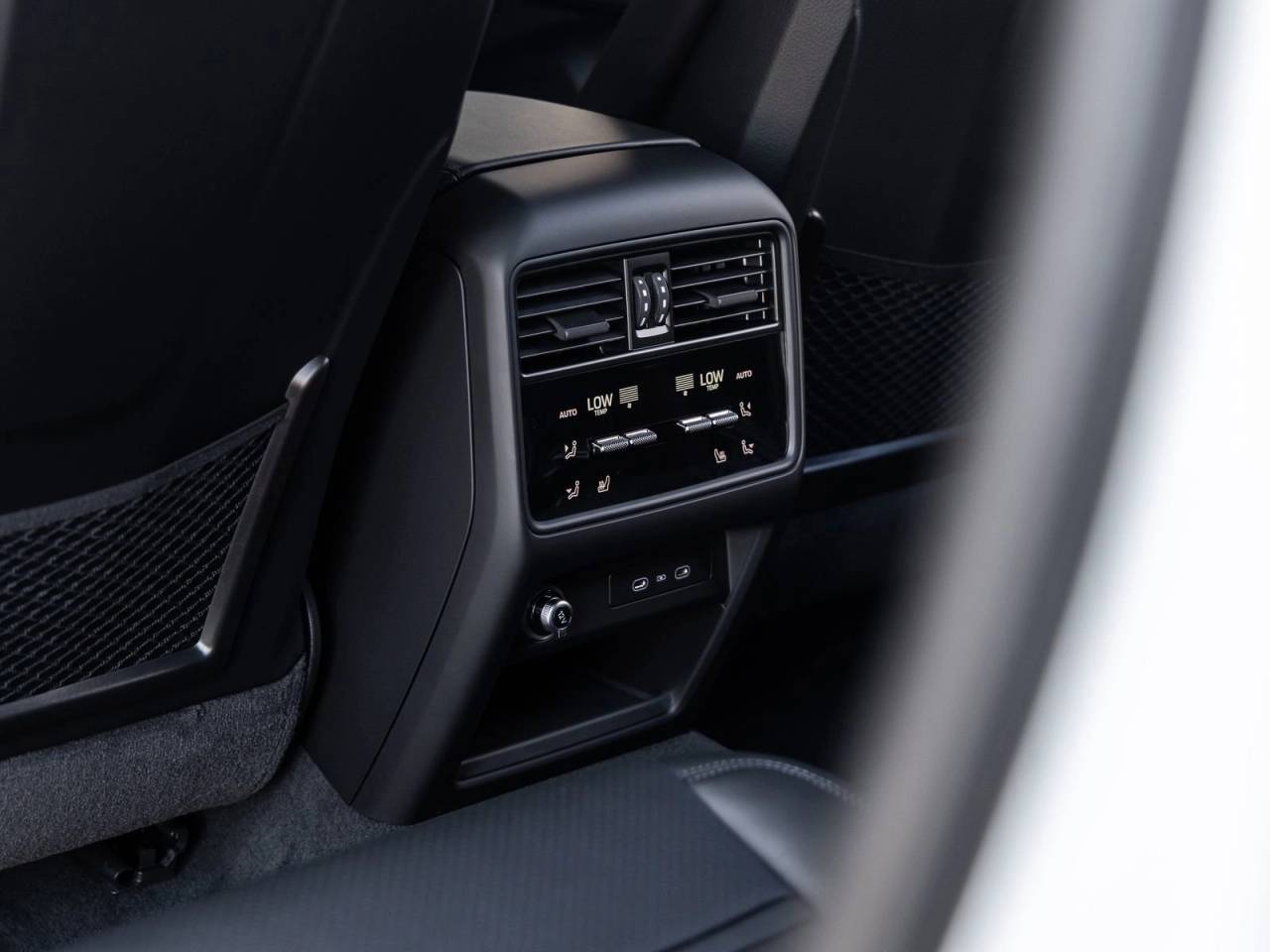2026 Porsche Cayenne Coupe