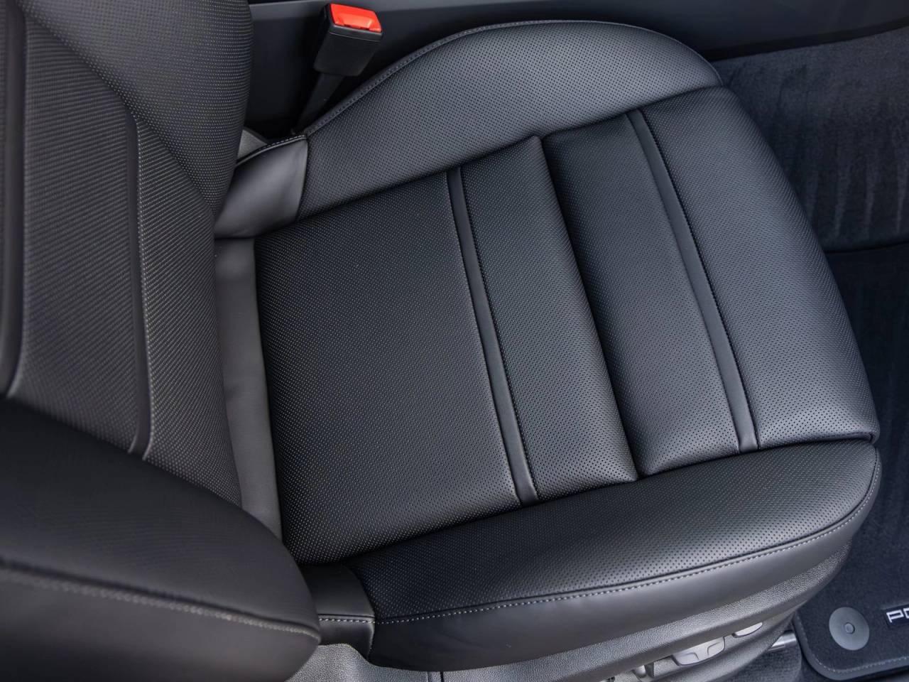 2026 Porsche Cayenne Coupe