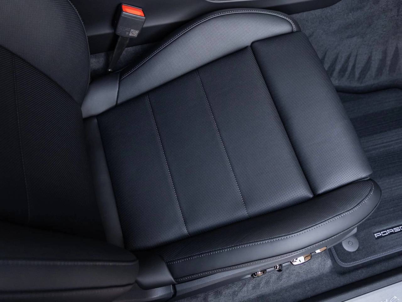 2026 Porsche Cayenne Cayenne Coupe Electric