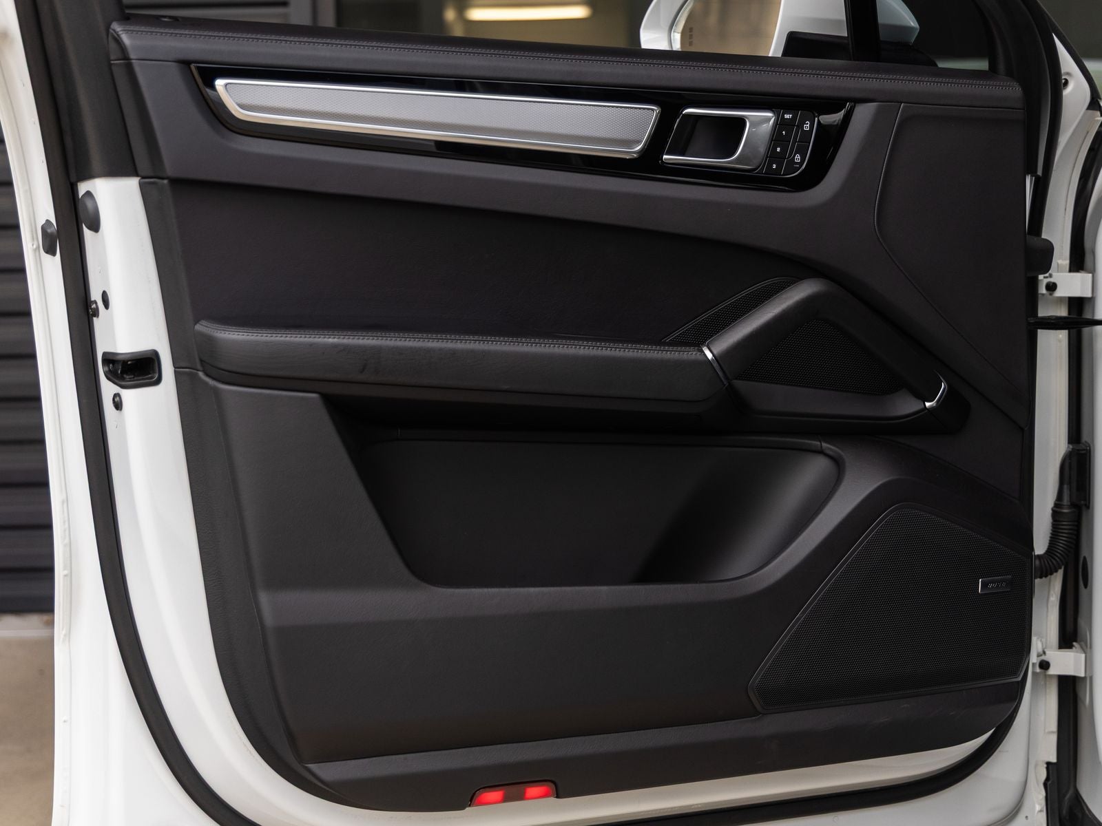 2023 Porsche Cayenne S Coupe Platinum Edition