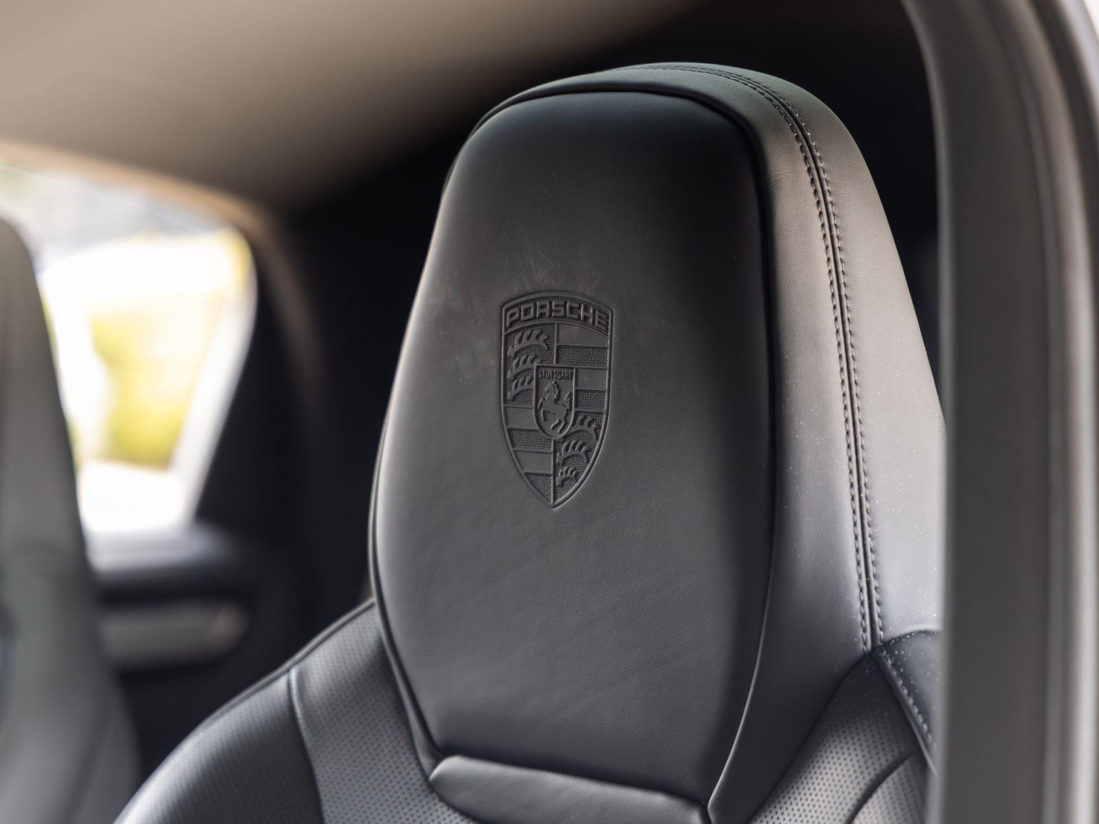 2023 Porsche Cayenne S Coupe Platinum Edition