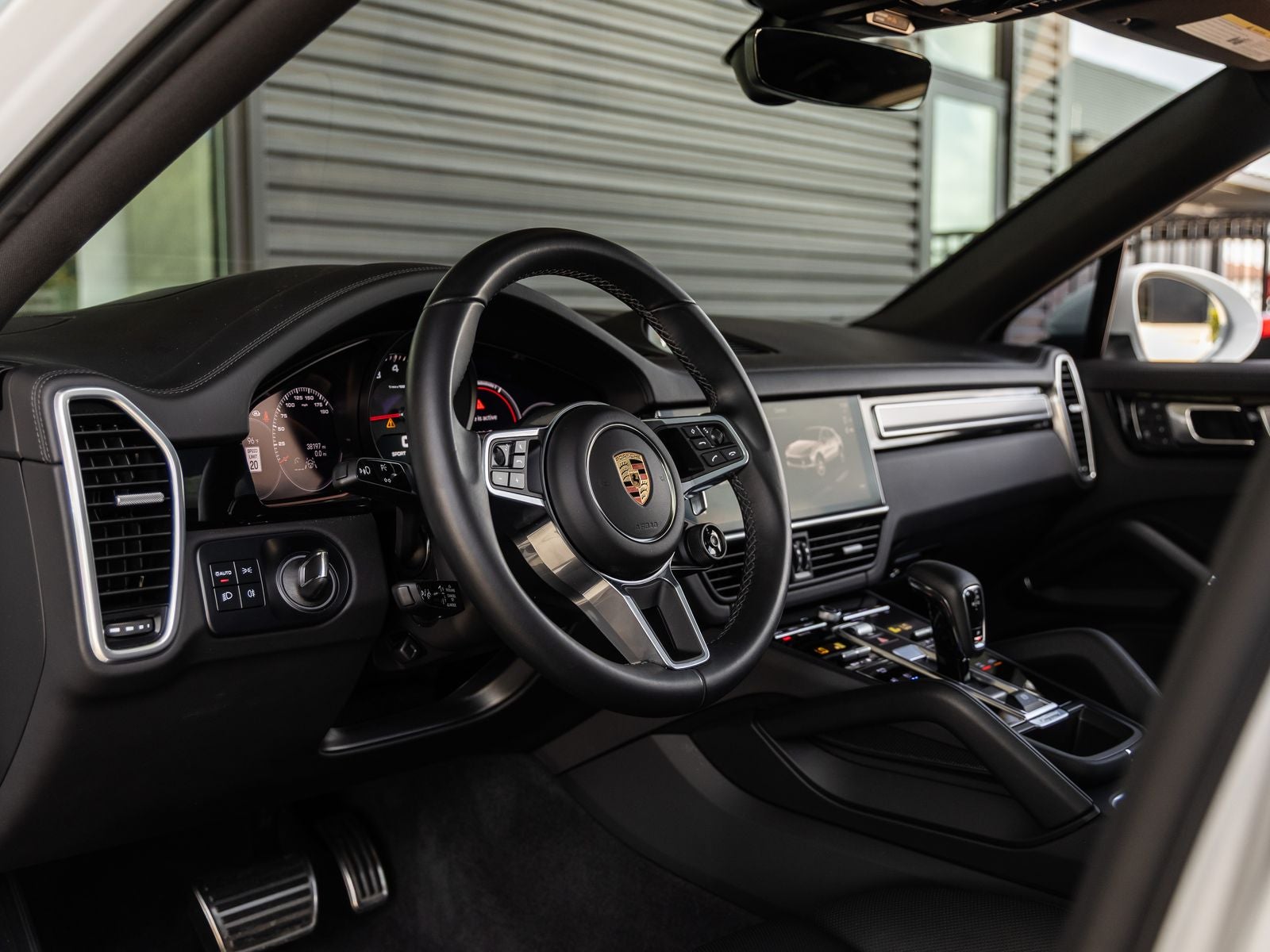 2023 Porsche Cayenne S Coupe Platinum Edition