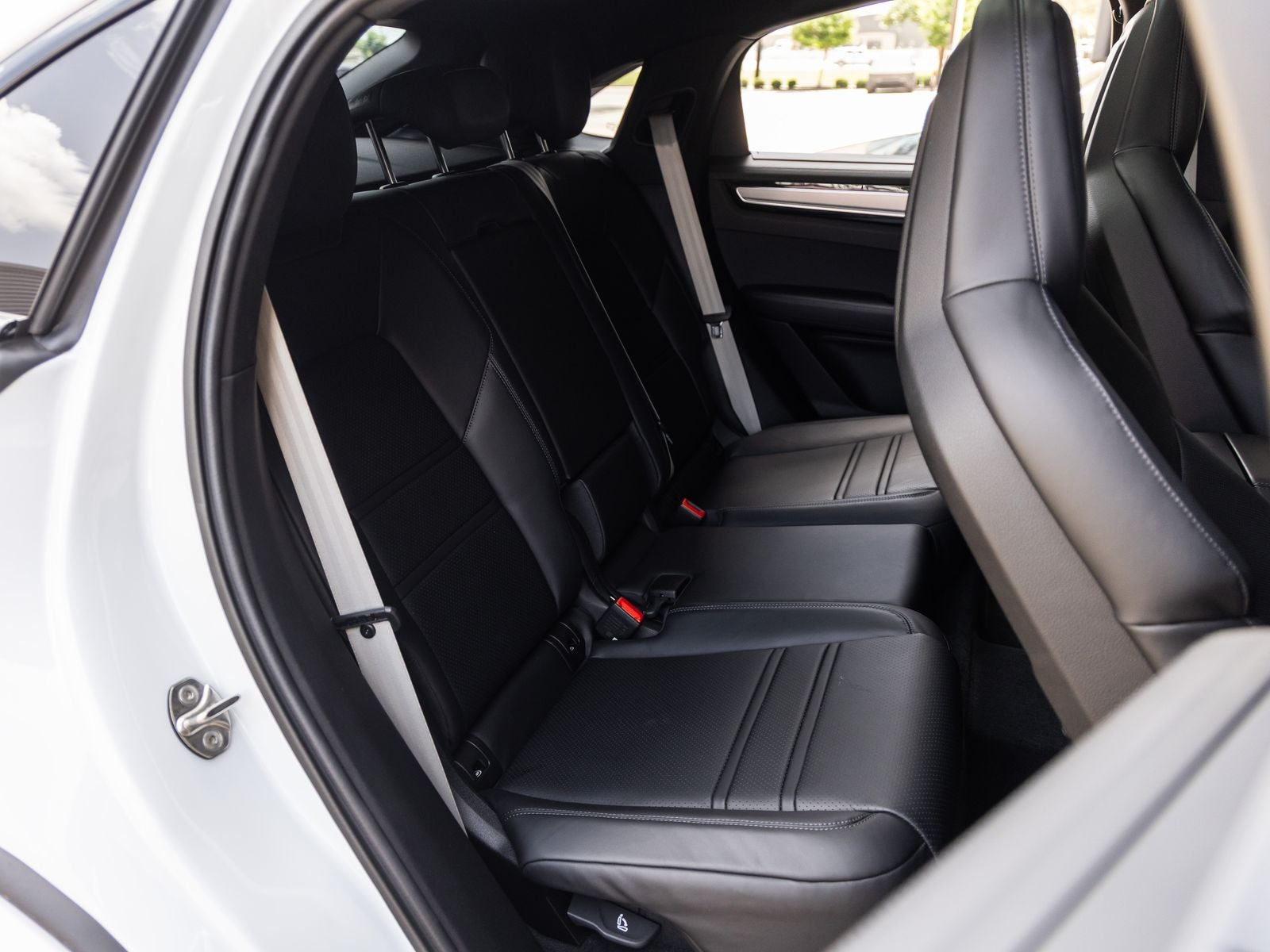 2023 Porsche Cayenne S Coupe Platinum Edition