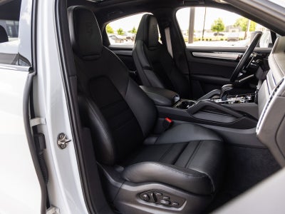 2023 Porsche Cayenne S Coupe Platinum Edition