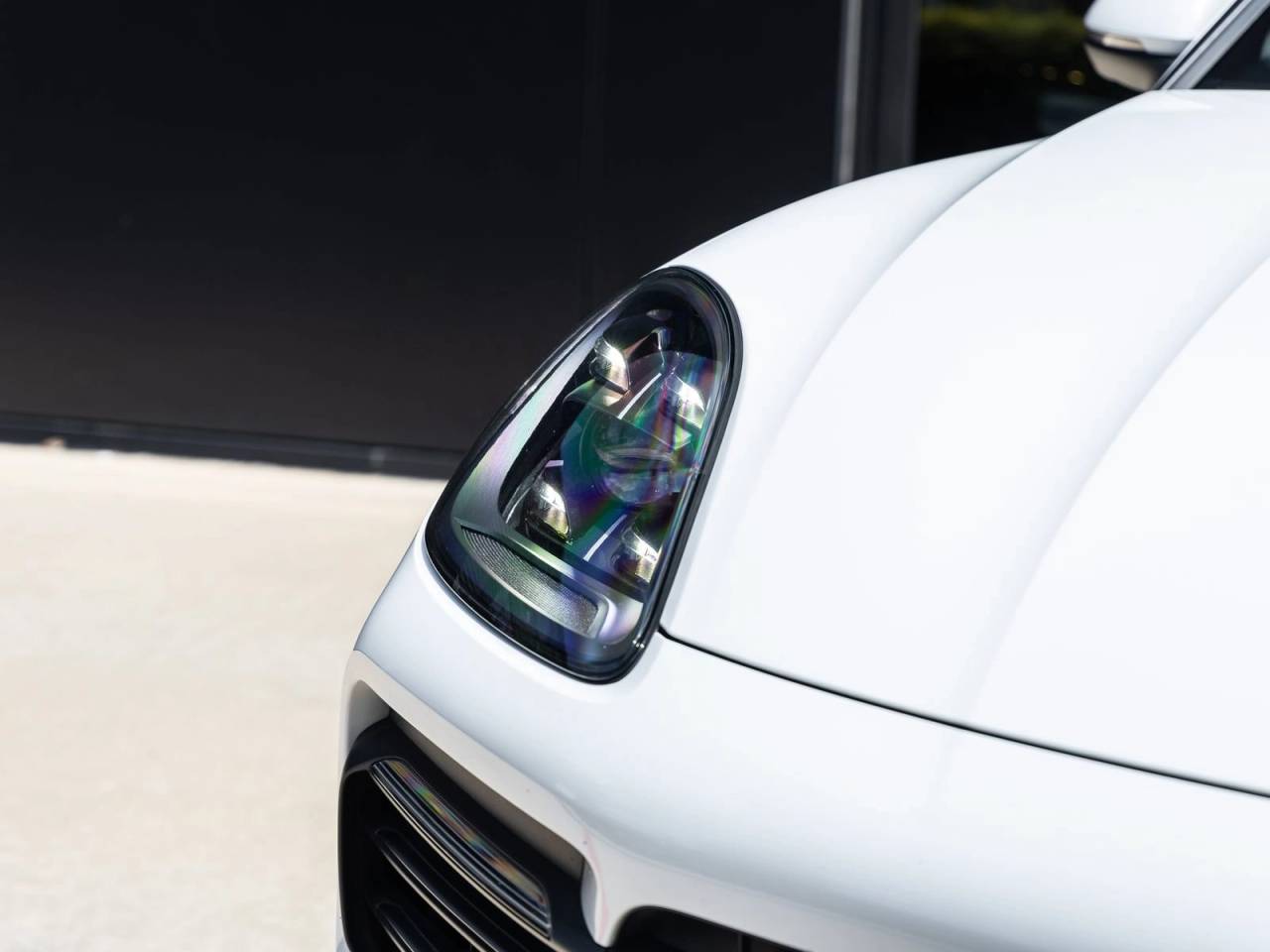 2023 Porsche Cayenne S Coupe Platinum Edition