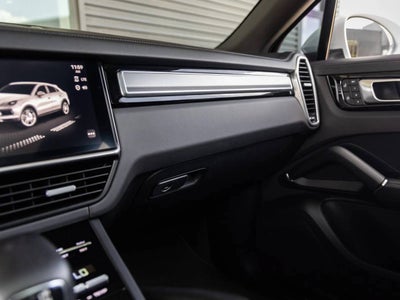 2023 Porsche Cayenne S Coupe Platinum Edition