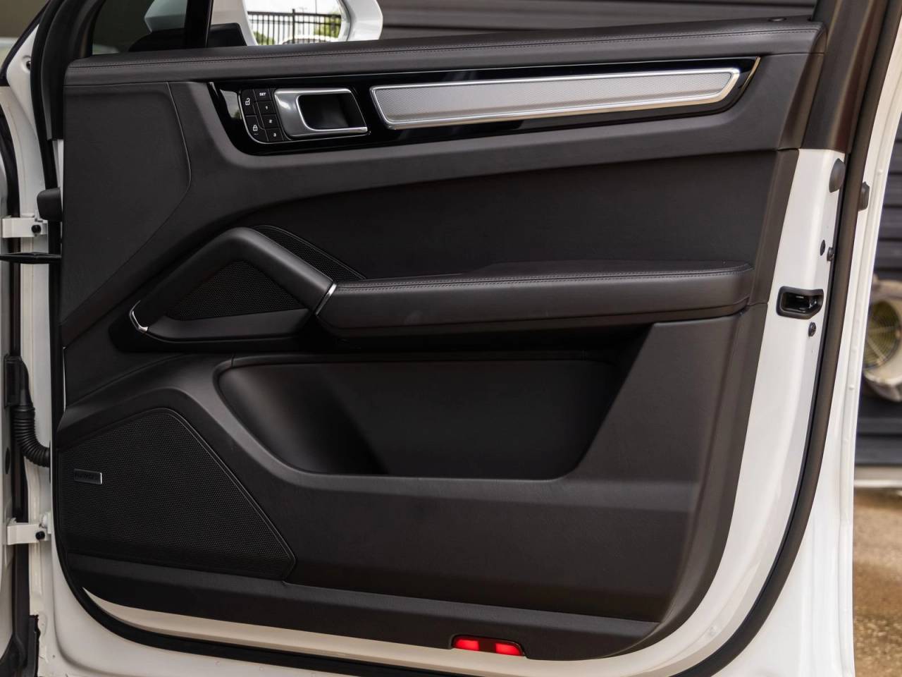 2023 Porsche Cayenne S Coupe Platinum Edition