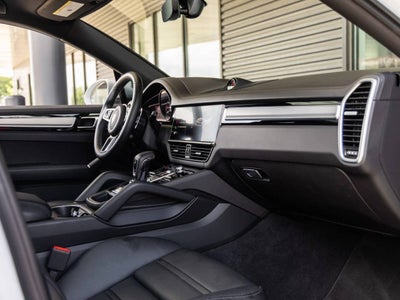 2023 Porsche Cayenne S Coupe Platinum Edition