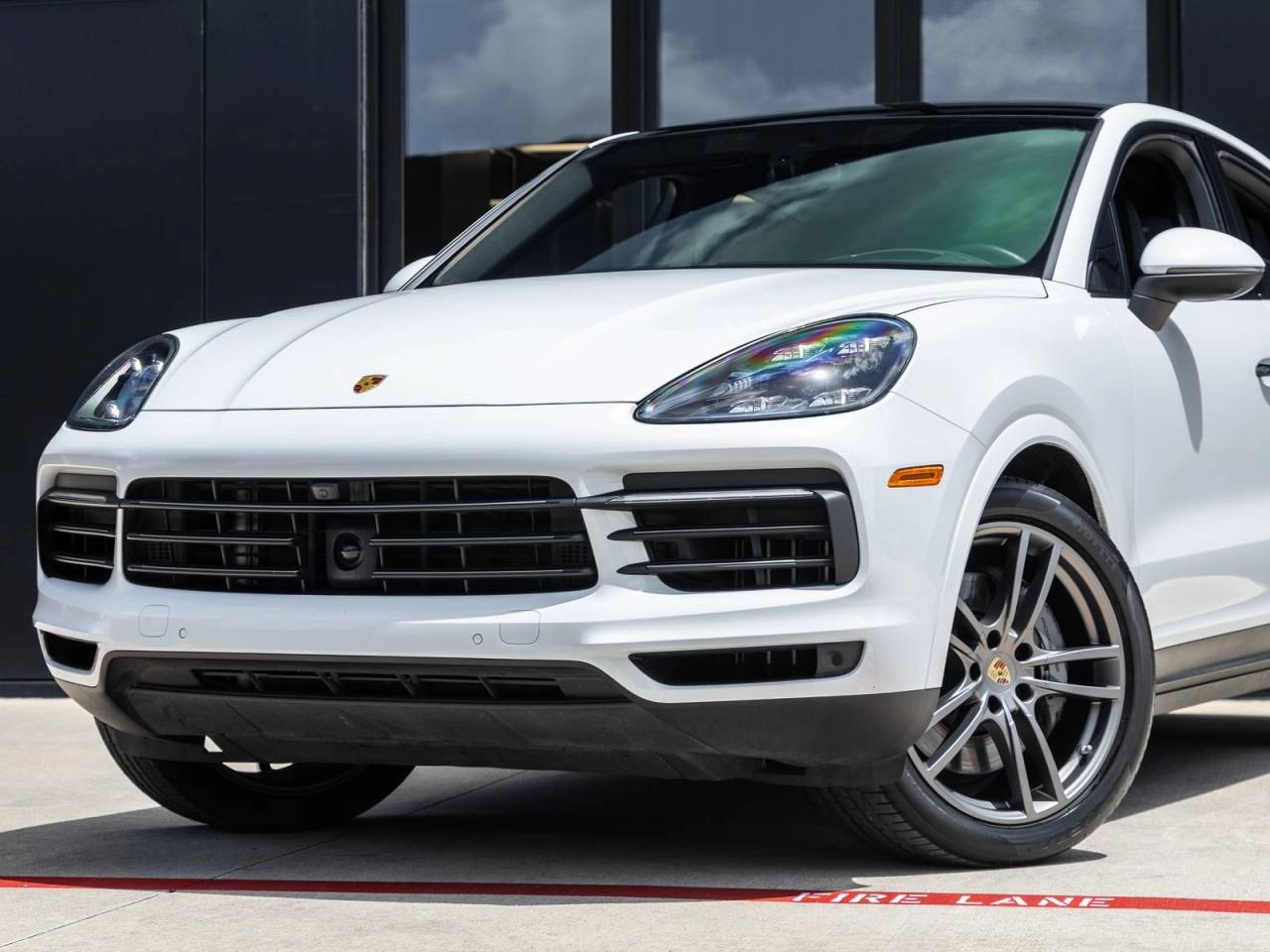 2023 Porsche Cayenne S Coupe Platinum Edition