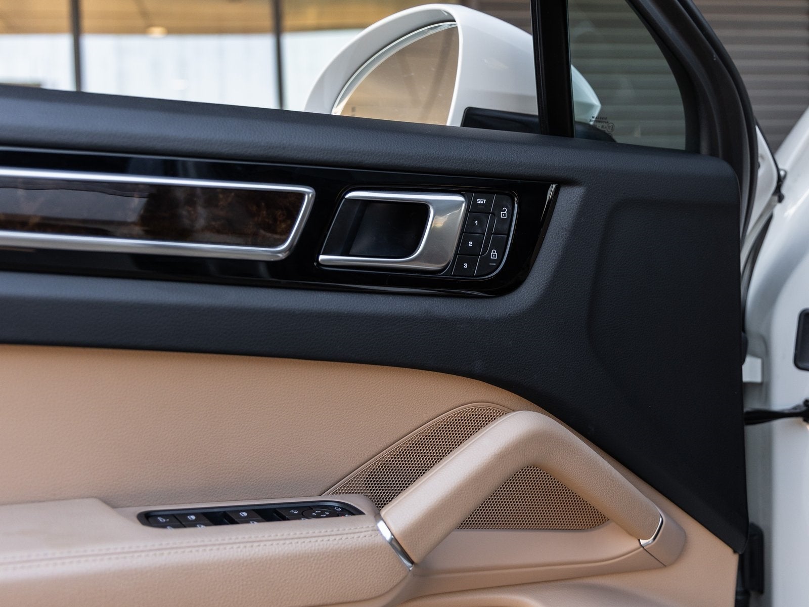 2023 Porsche Cayenne Coupe Cayenne S Coupe Platinum Edition