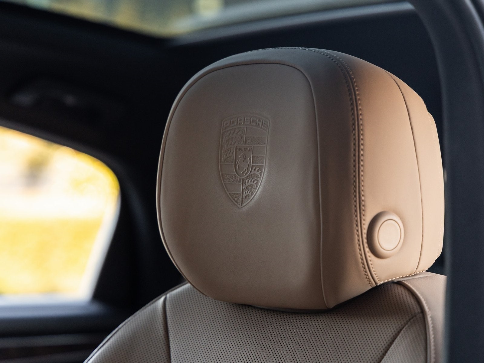 2023 Porsche Cayenne Coupe Cayenne S Coupe Platinum Edition