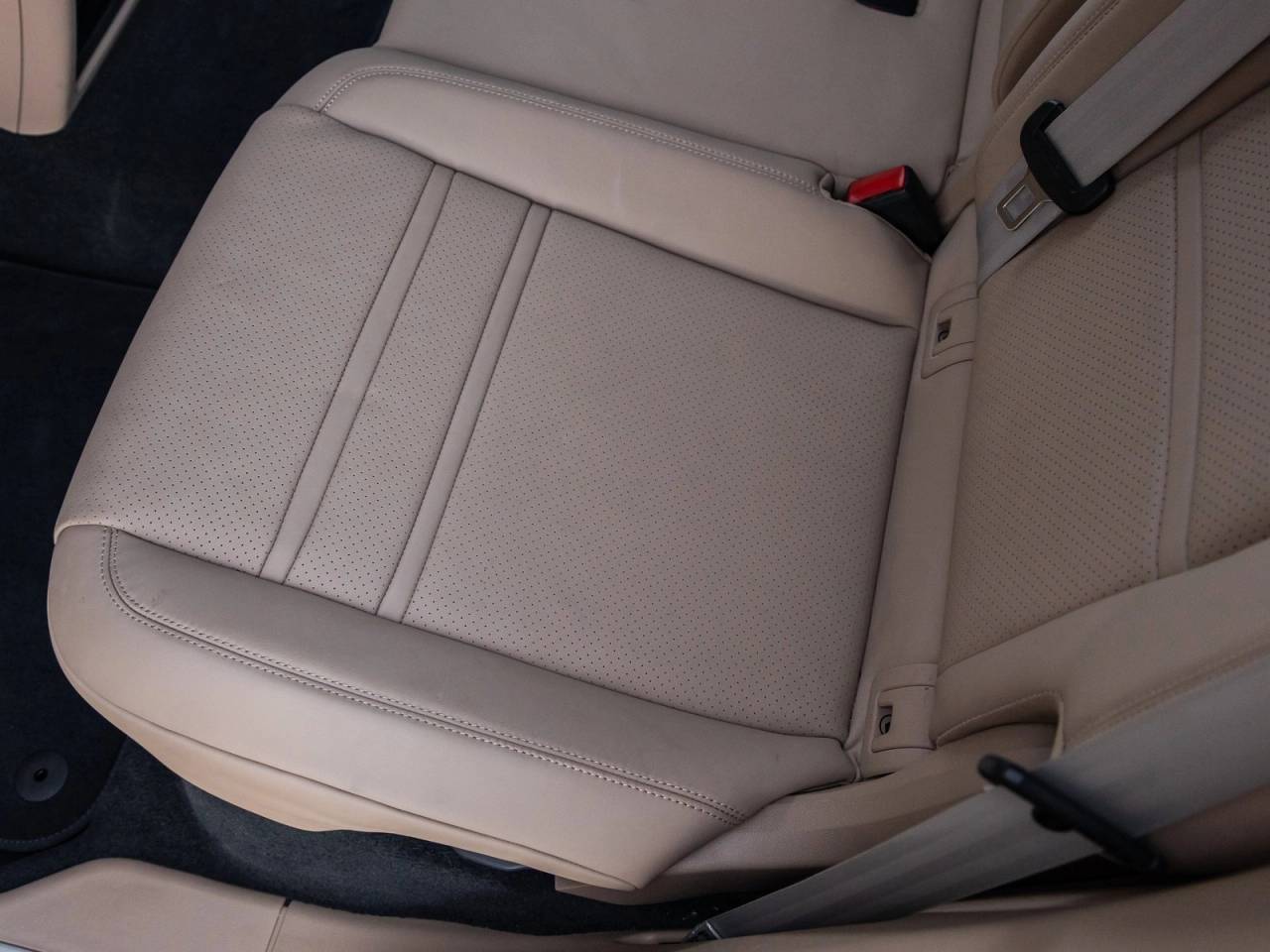 2023 Porsche Cayenne Coupe Cayenne S Coupe Platinum Edition