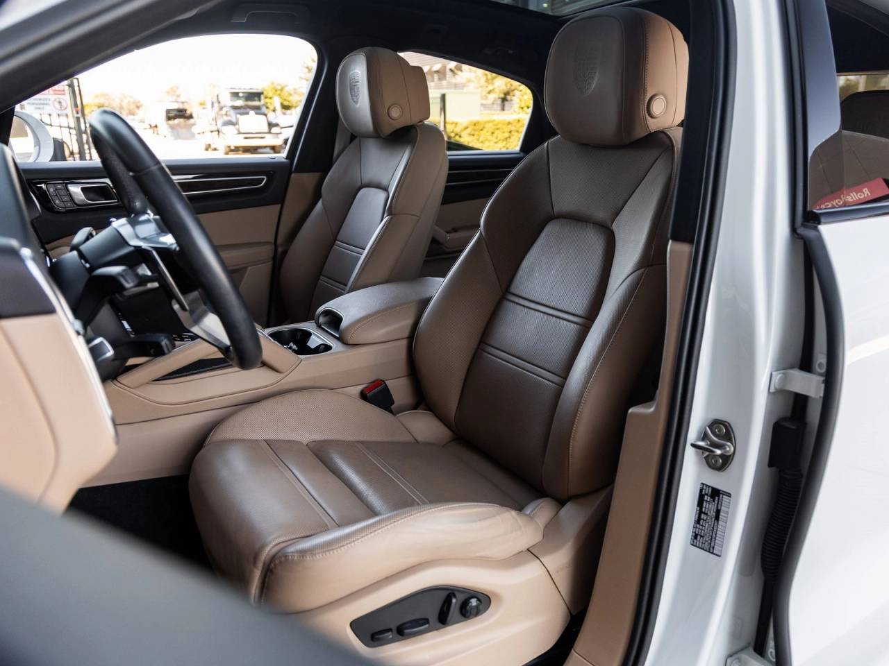 2023 Porsche Cayenne Coupe Cayenne S Coupe Platinum Edition