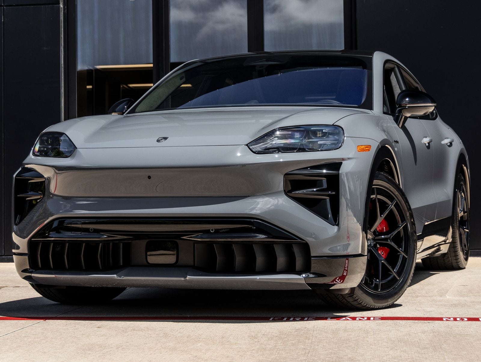 2026 Porsche Cayenne Cayenne Turbo Coupe Electric