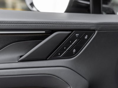 2026 Porsche Cayenne Cayenne Turbo Coupe Electric