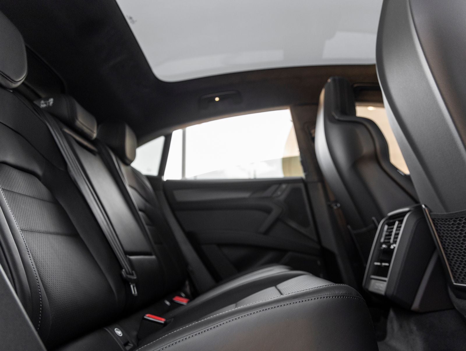 2026 Porsche Cayenne Cayenne Turbo Coupe Electric