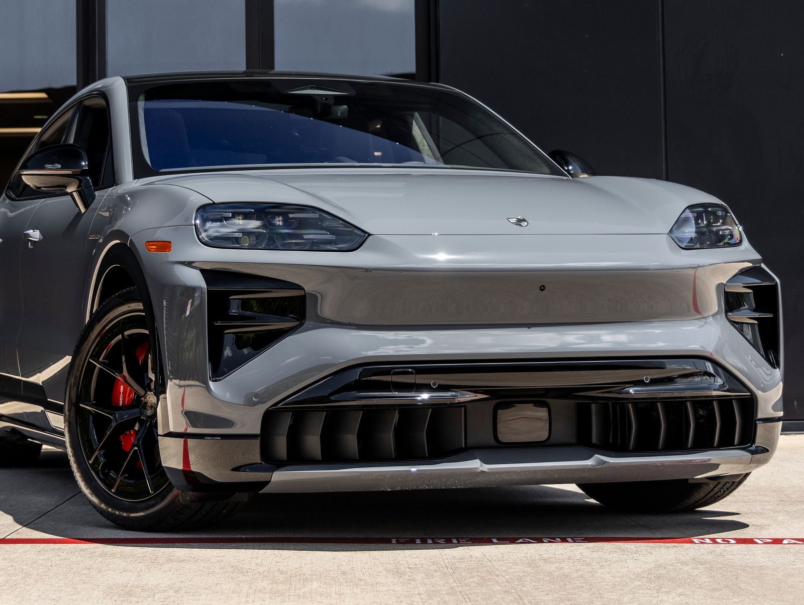 2026 Porsche Cayenne Cayenne Turbo Coupe Electric