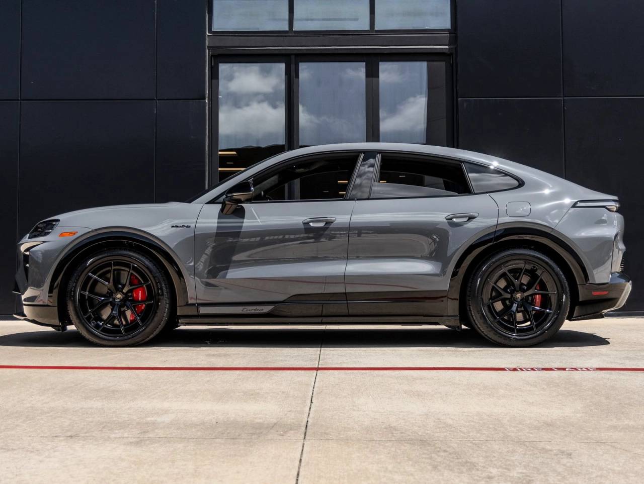 2026 Porsche Cayenne Cayenne Turbo Coupe Electric